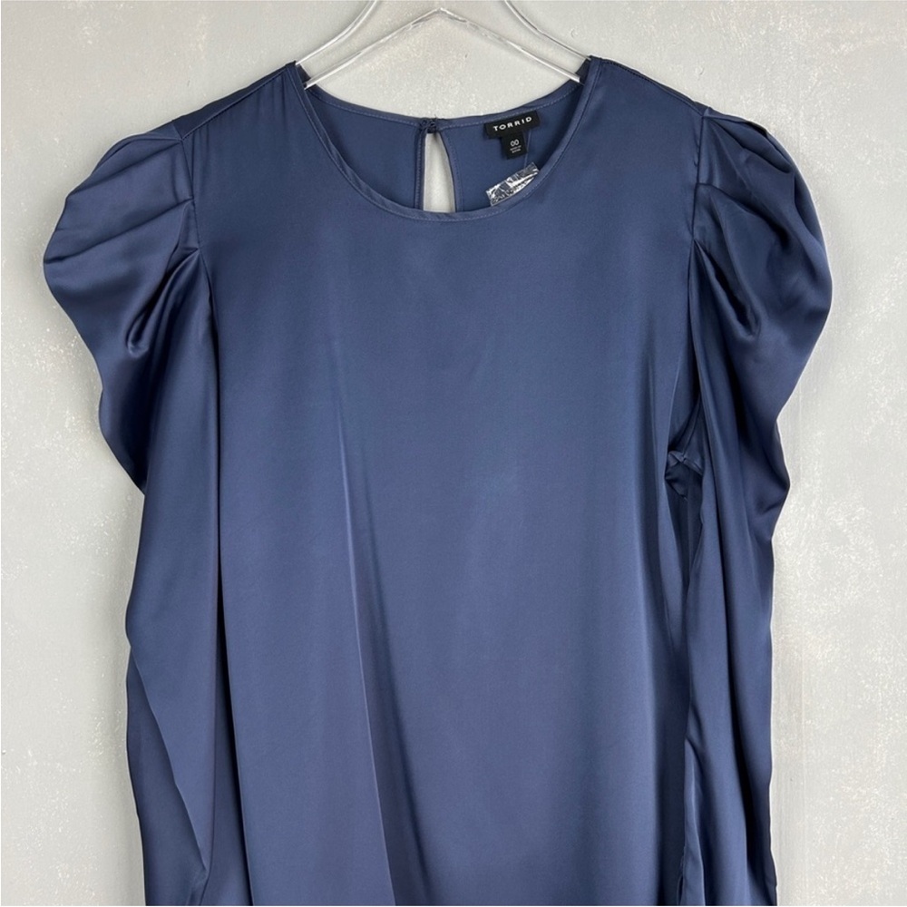 Torrid size 00 10 satin puff long sleeve blouse navy blue elegant NWT - Picture 3 of 11